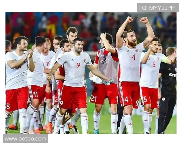 崛起中的欧洲年轻足球明星们展现未来之星的无限潜力与激情